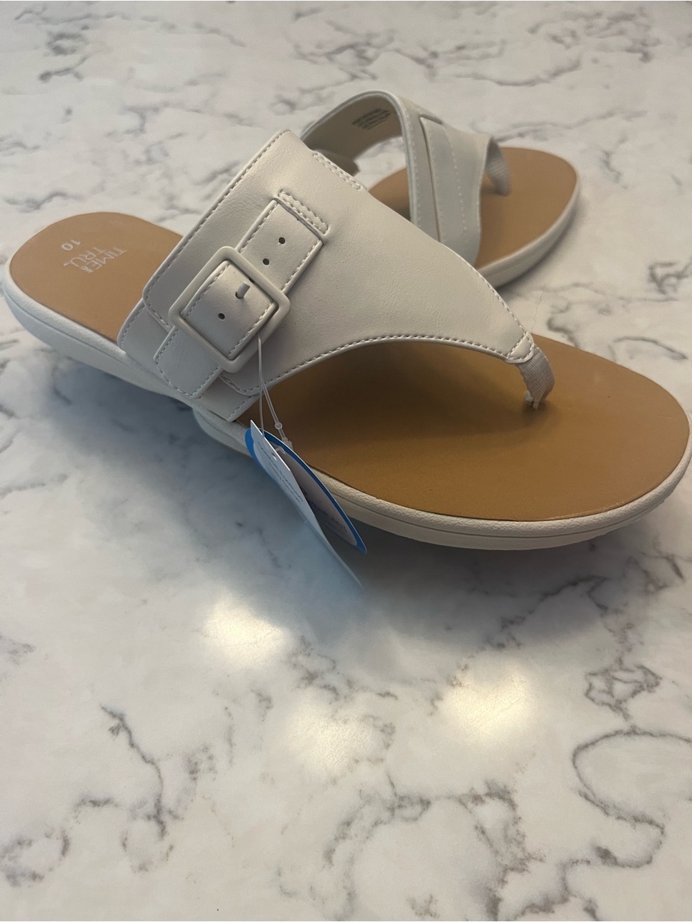 Time and Tru White Buckle Thong Sandals with Tan Footbed - Picture 3 of 7